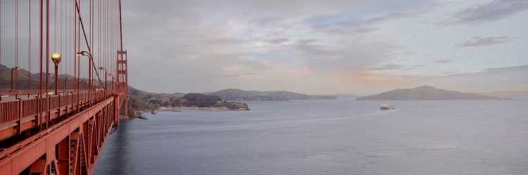 Picture of GOLDEN GATE BRIDGE PANO - 122