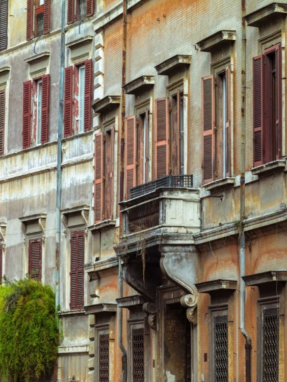 Picture of OLD BUILDING IN CITY OF ROME, ITALY