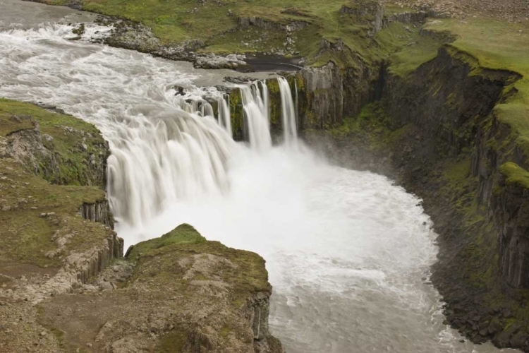 Picture of ICELAND HAFRAGILSFOSS WATERFALL