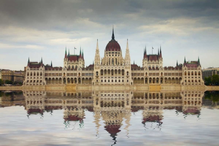 Picture of HUNGARY, BUDAPEST PARLIAMENT BUILDING