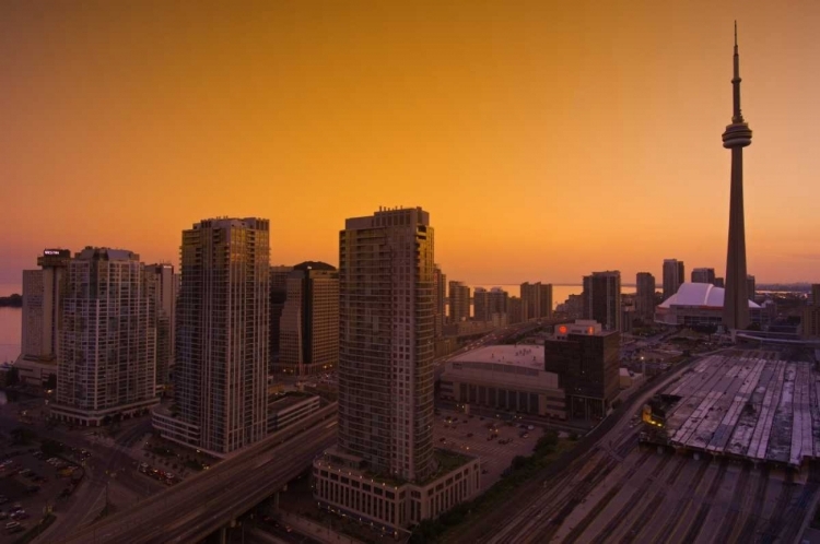 Picture of TORONTO CITY AT DUSK WITH CN TOWER