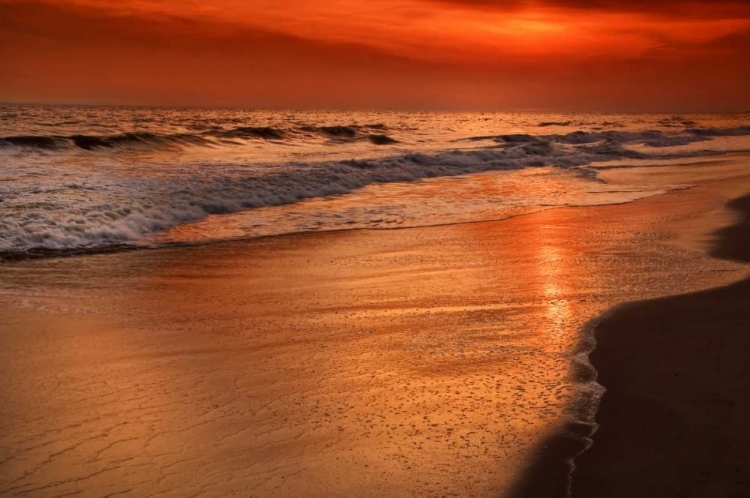 Picture of NEW JERSEY, CAPE MAY SUNSET ON THE BEACH