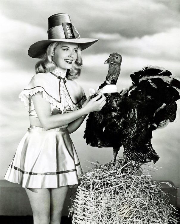 Picture of DORIS DAY WITH A THANKSGIVING TURKEY