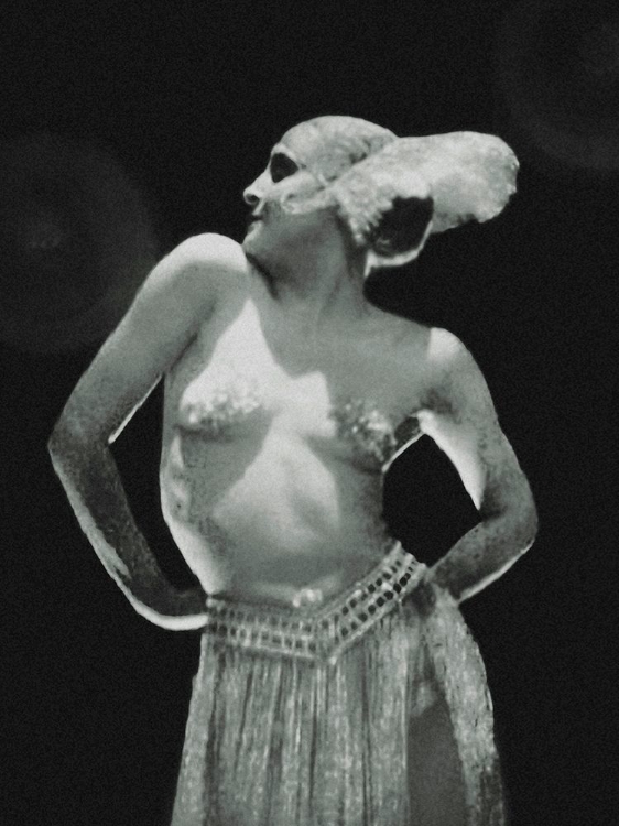 Picture of METROPOLIS - MARIA DANCE - PRODUCTION STILL