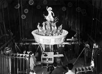 Picture of METROPOLIS - SCENE SETUP - PRODUCTION STILL