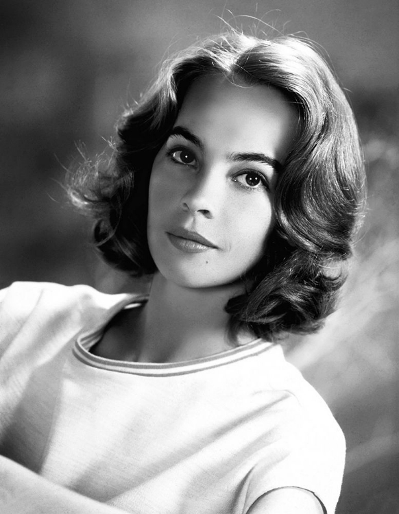 Picture of LESLIE CARON