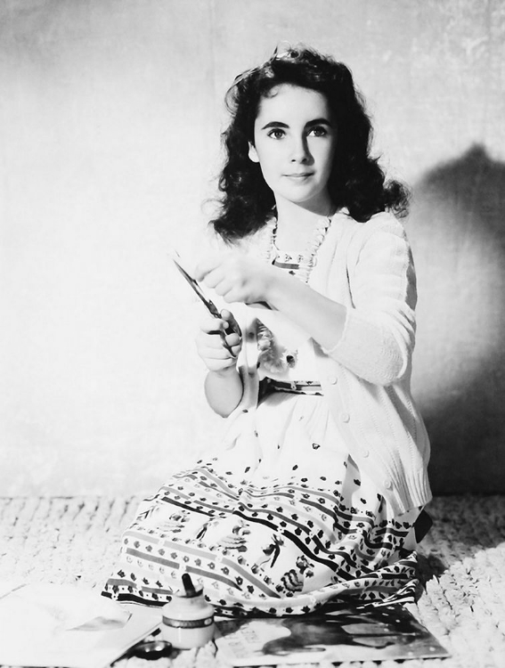 Picture of ELIZABETH TAYLOR