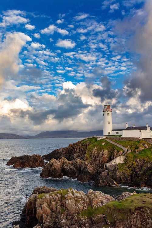 Picture of FANAD HEAD LIGHTHOUSE IN COUNTY DONEGAL-IRELAND