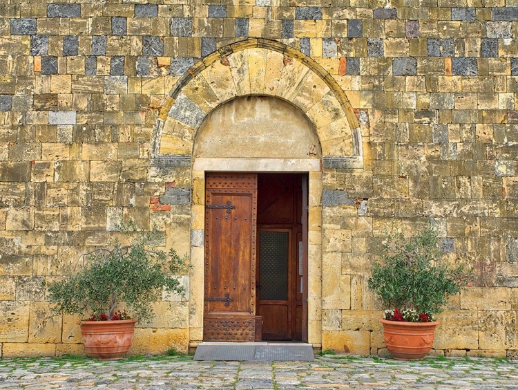 Picture of ITALY-CHIANTI THE ROMANESQUE CHURCH OF SANTA MARIA ASSUNTA IN THE HILLSIDE TOWN OF MONTERIGGIONI