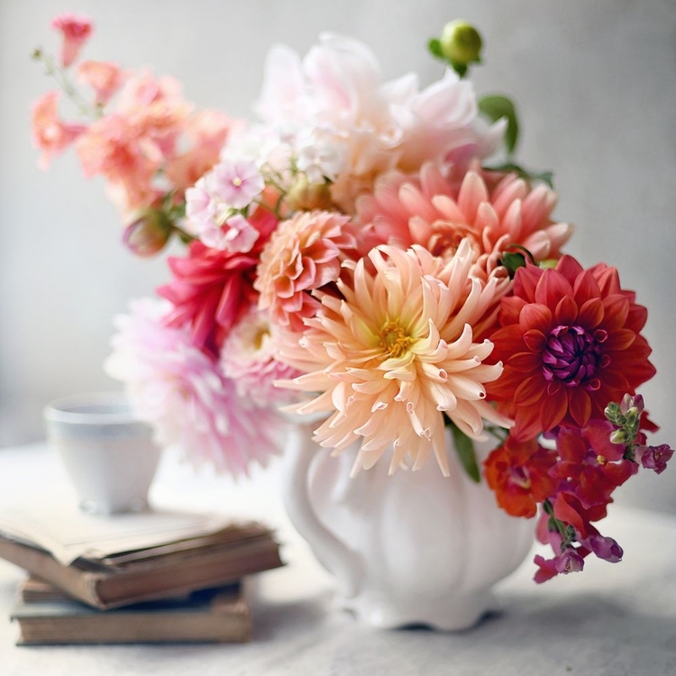 Picture of AFTERNOON TEA FLORAL