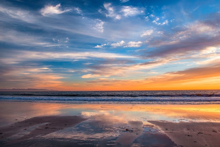 Picture of CLOUD REFLECTIONS TWIN LAKES BEACH