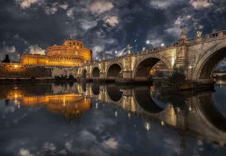 Picture of ARCHES AND CLOUDS.