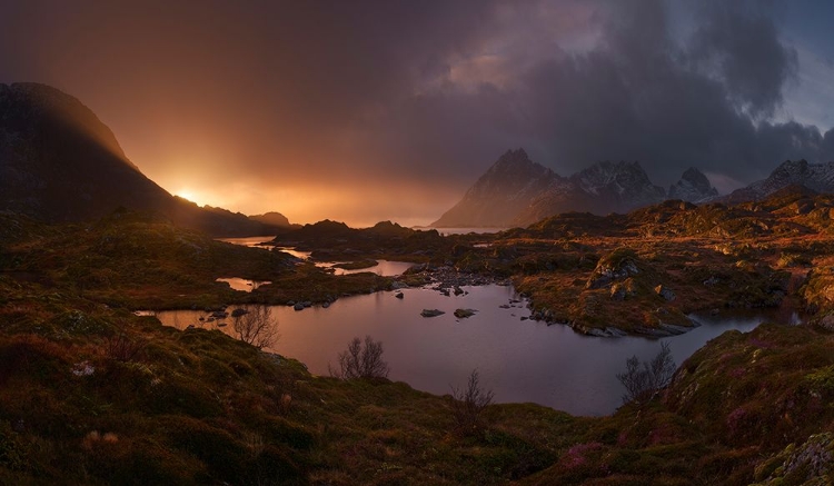 Picture of SUNRISE OVER LOFOTEN