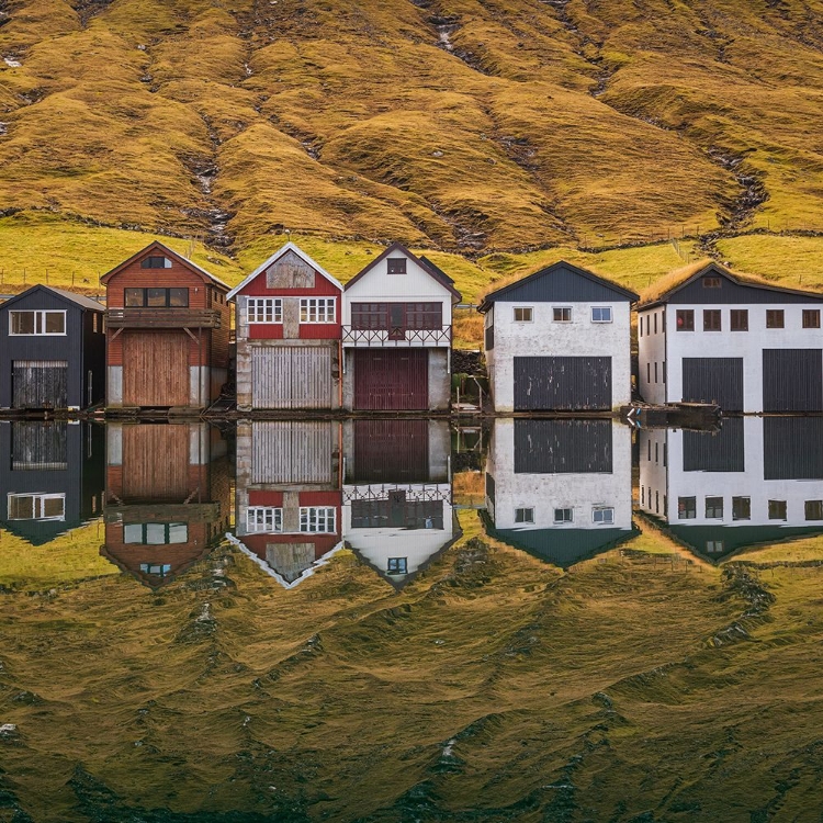 Picture of FISHING HUTS