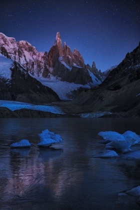 Picture of LAGUNA TORRE - A FROZEN NIGHT