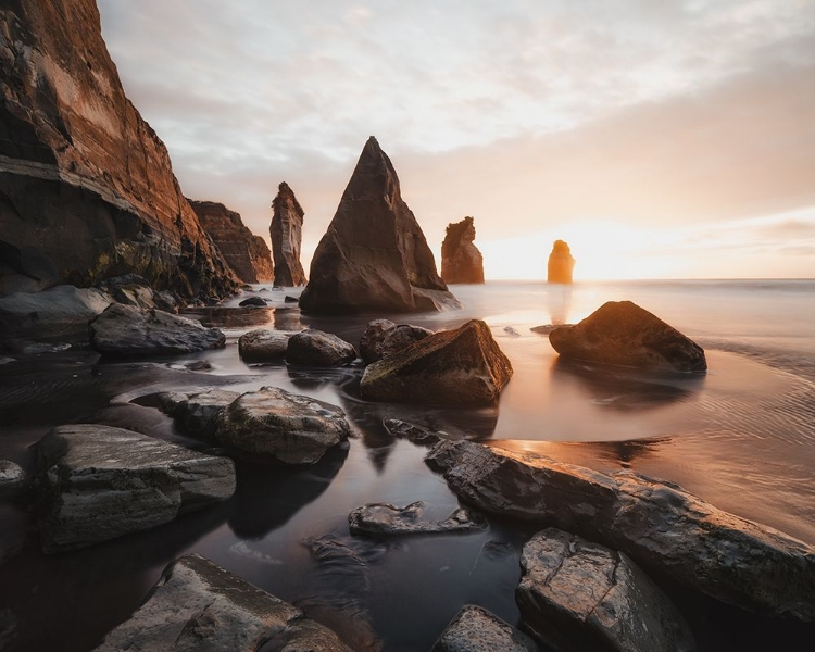 Picture of THE THREE SISTERS