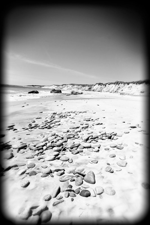 Picture of BEACH 26 BW HOLGA