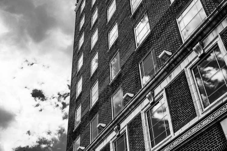 Picture of SKY WINDOWS BW