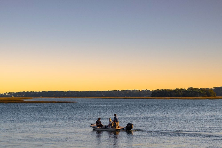 Picture of GOLDEN HOUR OUTING 