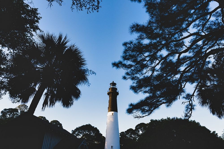 Picture of HUNTING ISLAND LIGHTHOUSE