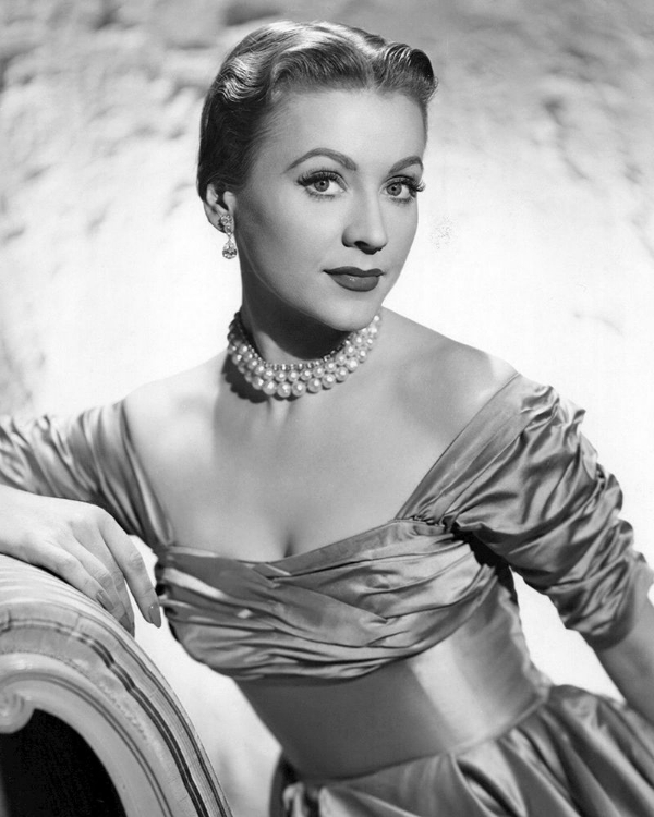 Picture of ANNE JEFFREYS TOPPER
