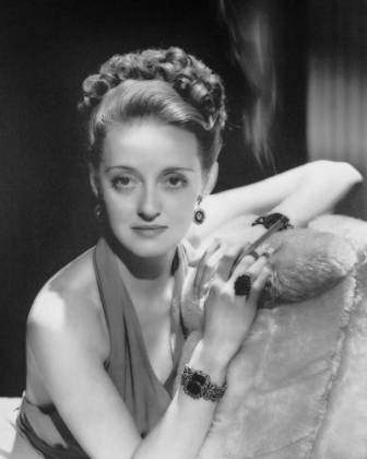 Picture of BETTE DAVIS BY GEORGE HURRELL 1938