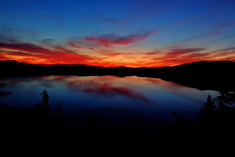 Picture of DAWN AT CRATER LAKE 2