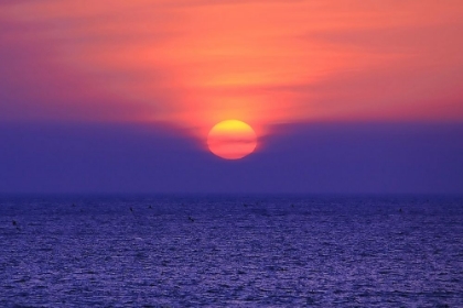 Picture of SUNSET OVER THE OCEAN