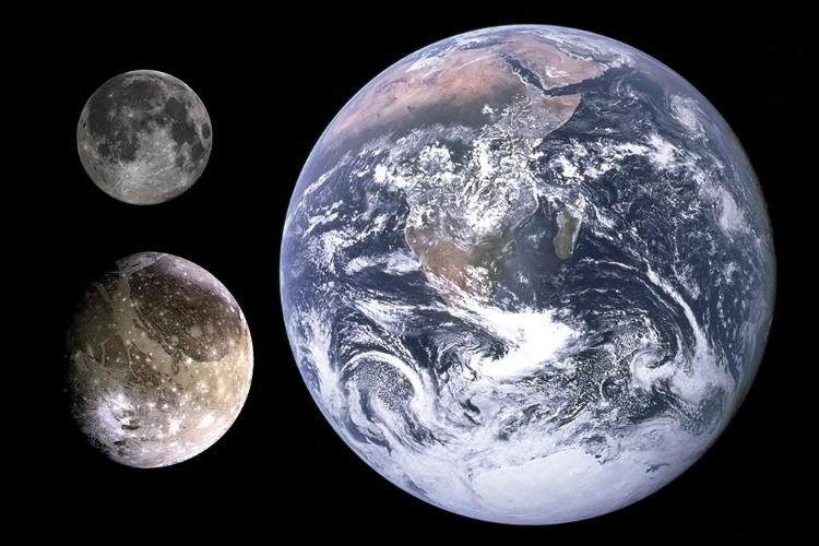 Picture of DIAMETER COMPARISON OF GANYMEDE - MOON - AND EARTH