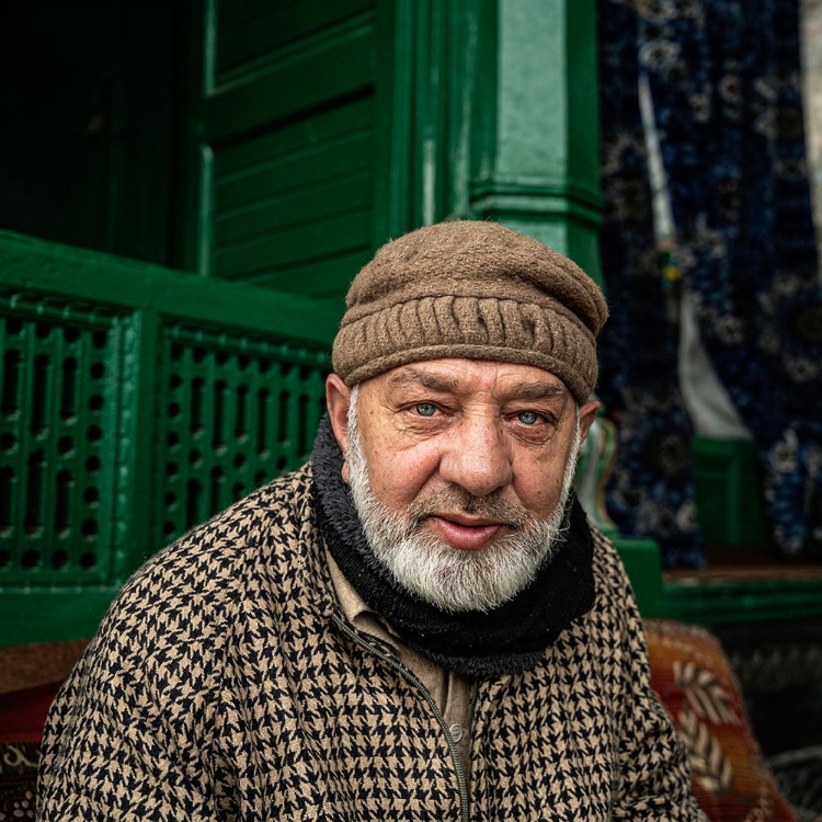 Picture of PORTRAITS OF KASHMIR-31