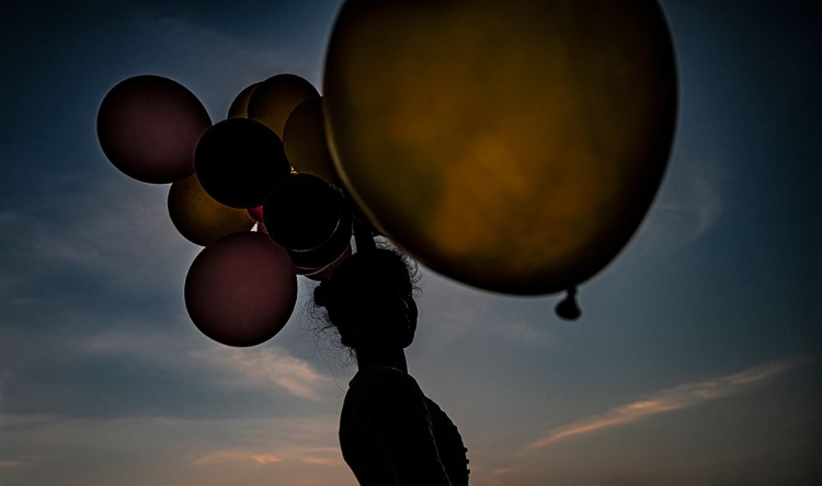 Picture of FLYING WITH BALLOONS 2