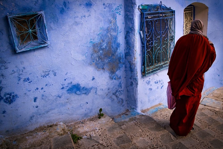 Picture of LADY IN RED