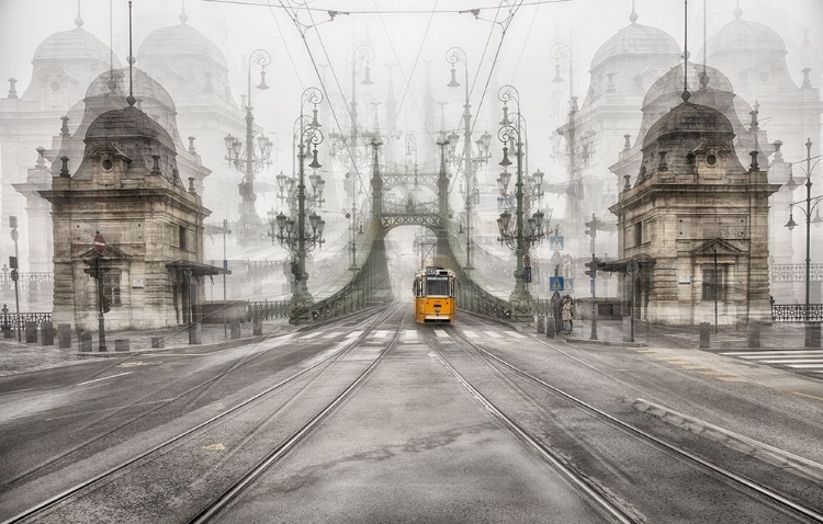 Picture of YELLOW TRAM - BUDAPEST