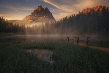 Picture of LAGO ANTORNO