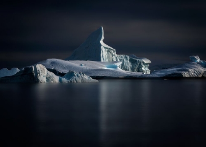 Picture of FLOATING ICEBERG