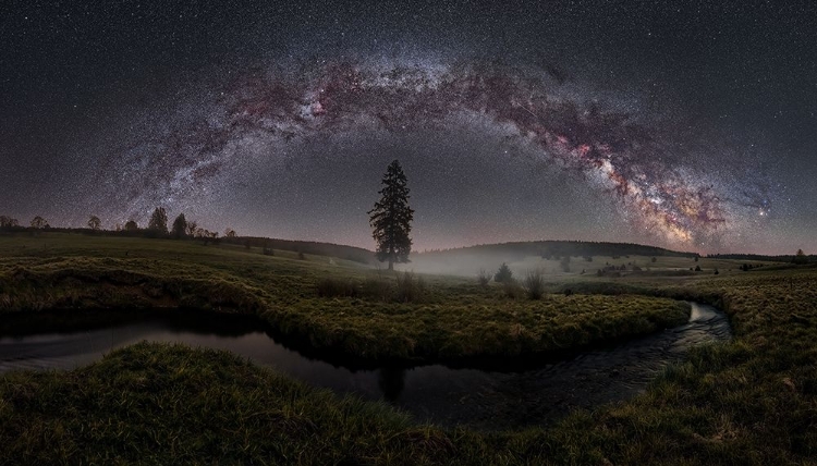 Picture of UNDER THE MILKY WAY ARCH