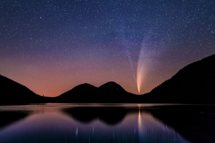 Picture of COMET NEOWISE OVER JORDAN POND