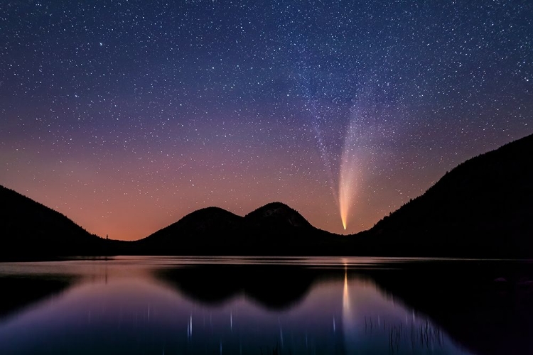 Picture of COMET NEOWISE OVER JORDAN POND