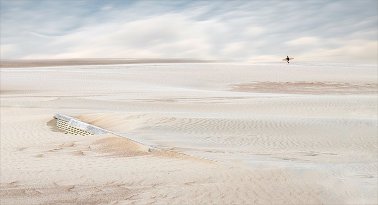 Picture of SAND CATCHER AND SURFER