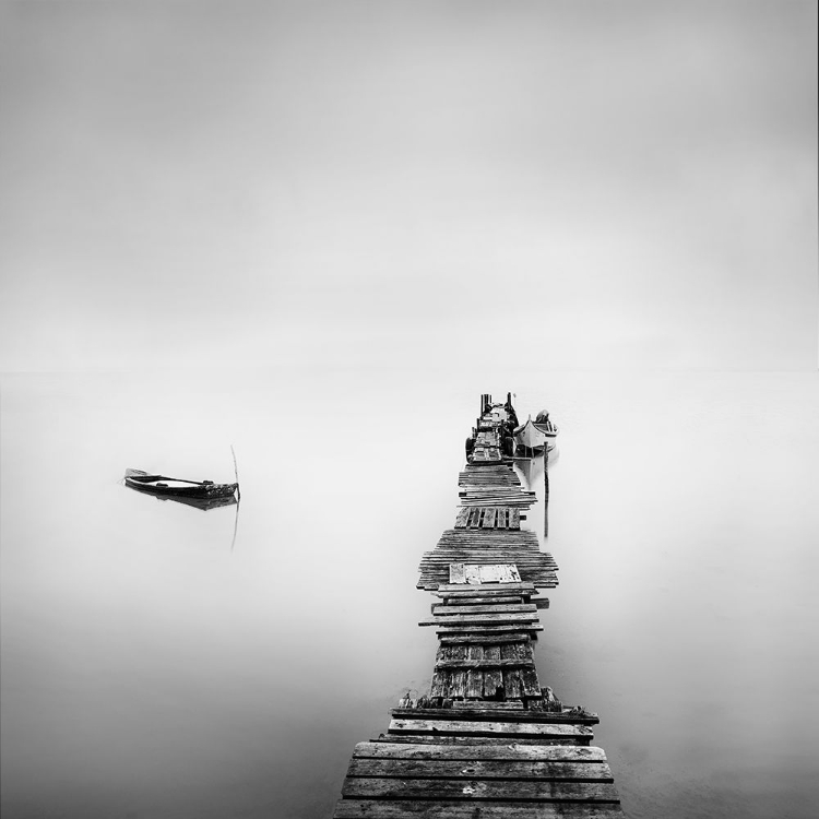 Picture of OLD PIER AND SUNKEN BOAT