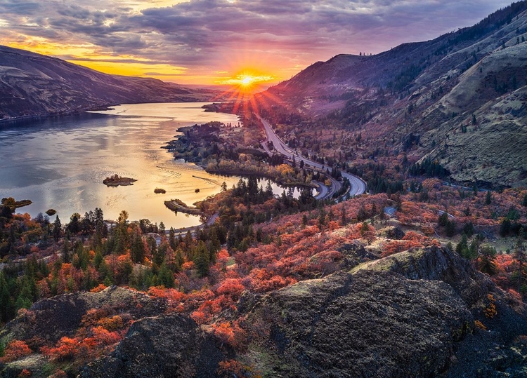 Picture of AUTUMN SUNRISE AT ROWENA CREST