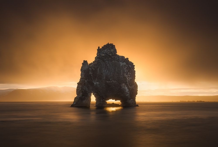 Picture of SUNRISE IN ICELAND