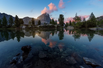 Picture of LIMEDES LAKE