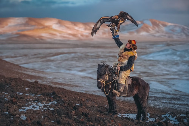 Picture of ALTAI MOUNTAIN RANGE AND AN EAGLE HUNTER