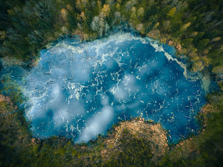 Picture of CLOUDS IN THE MIRROR