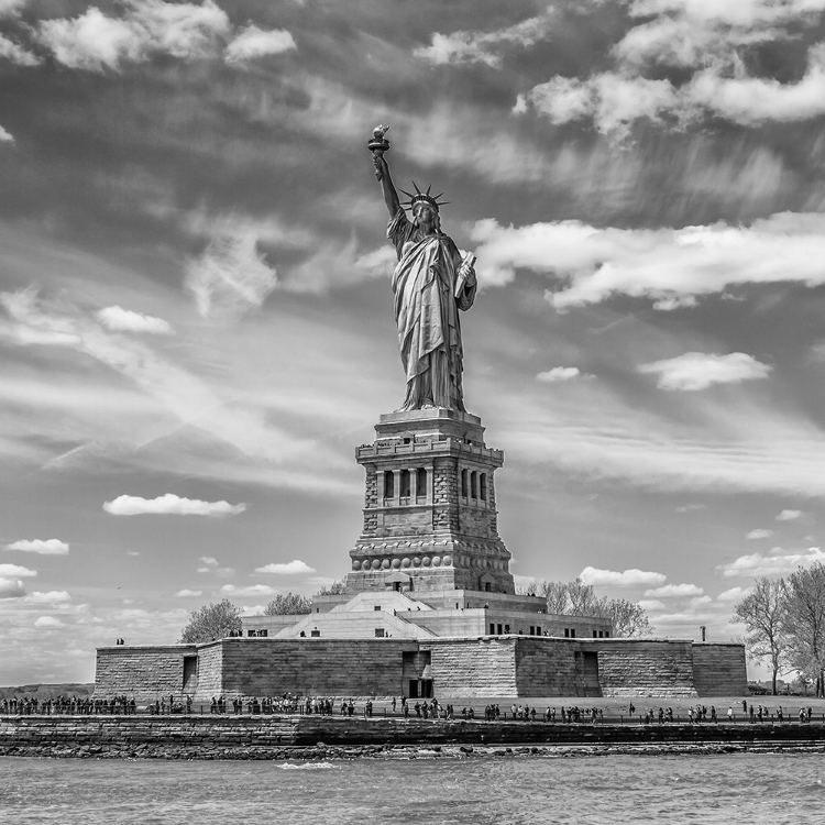 Picture of NYC STATUE OF LIBERTY