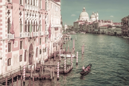 Picture of VENICE CANAL GRANDE A SANTA MARIA DELLA SALUTE | URBAN VINTAGE STYLE