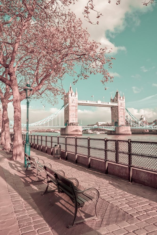 Picture of LONDON THAMES RIVERSIDE A TOWER BRIDGE | URBAN VINTAGE STYLE