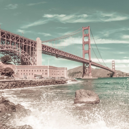 Picture of GOLDEN GATE BRIDGE COASTLINE IMPRESSION | URBAN VINTAGE STYLE