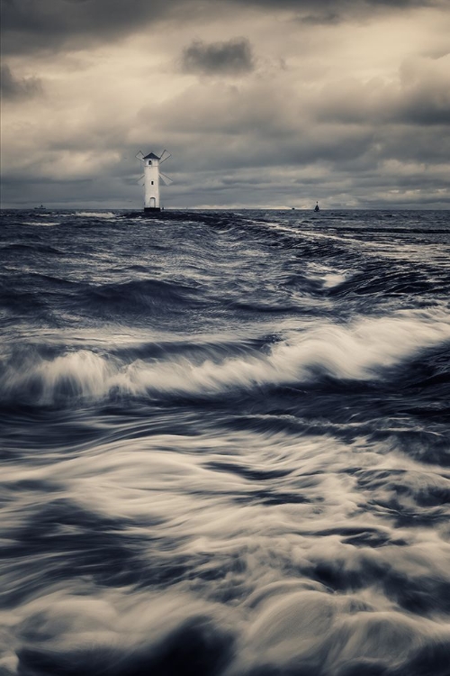 Picture of THE LIGHTHOUSE AND THE SEA